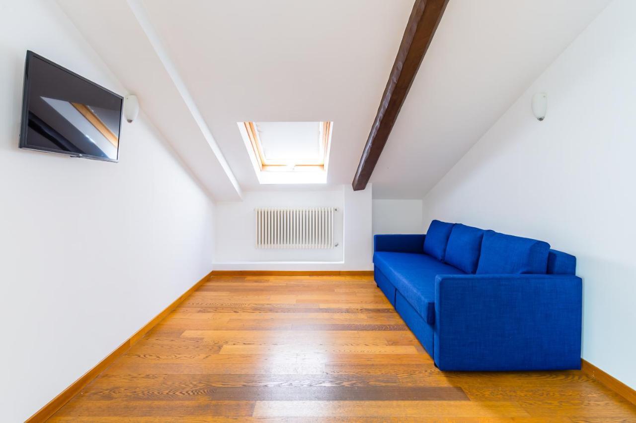 Attico Al Duomo By Napoliapartments ภายนอก รูปภาพ