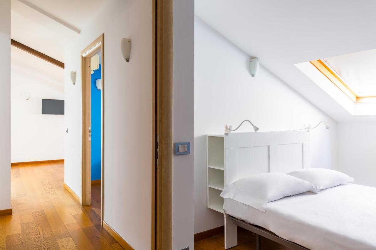 Attico Al Duomo By Napoliapartments ภายนอก รูปภาพ