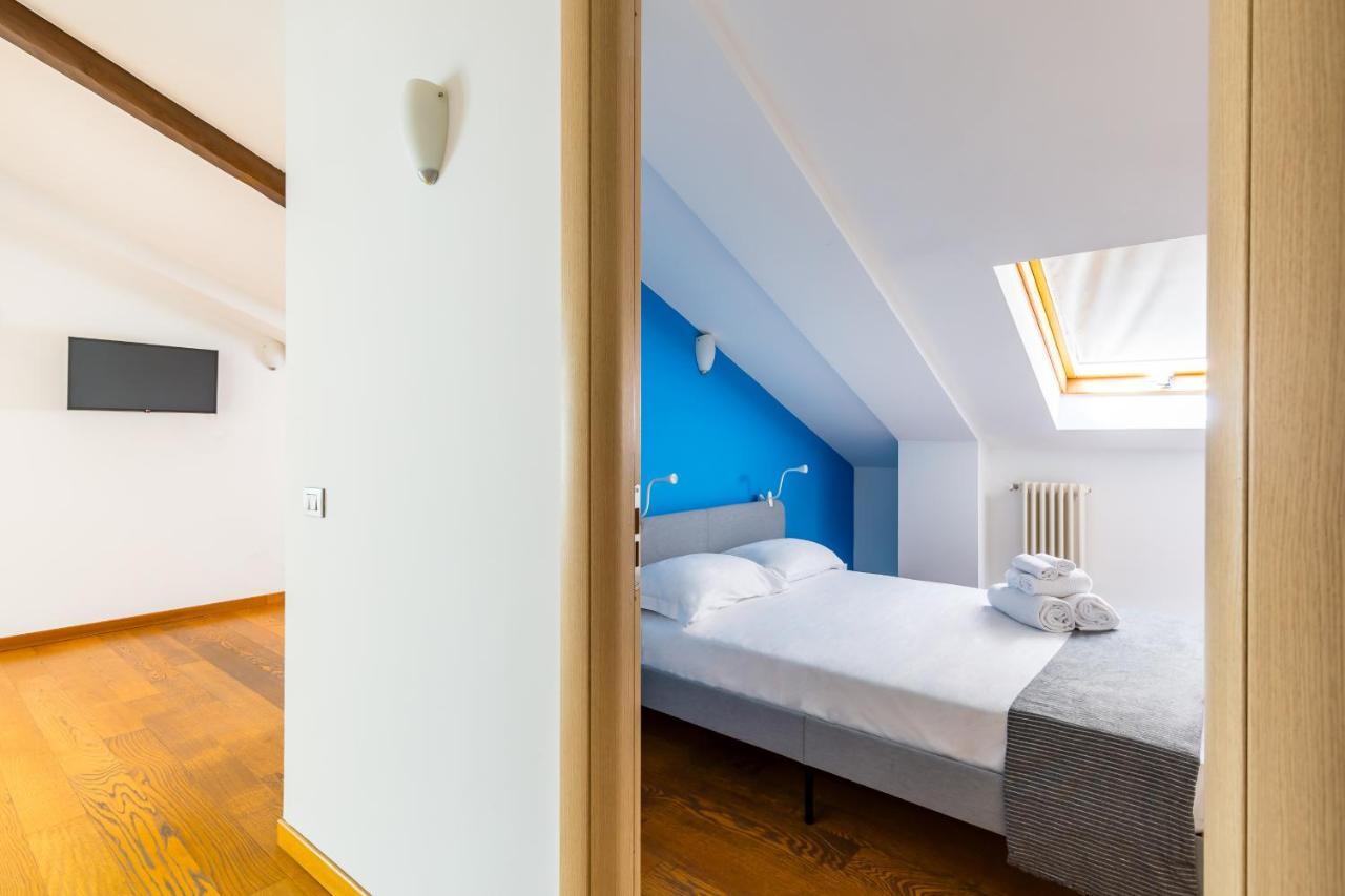 Attico Al Duomo By Napoliapartments ภายนอก รูปภาพ