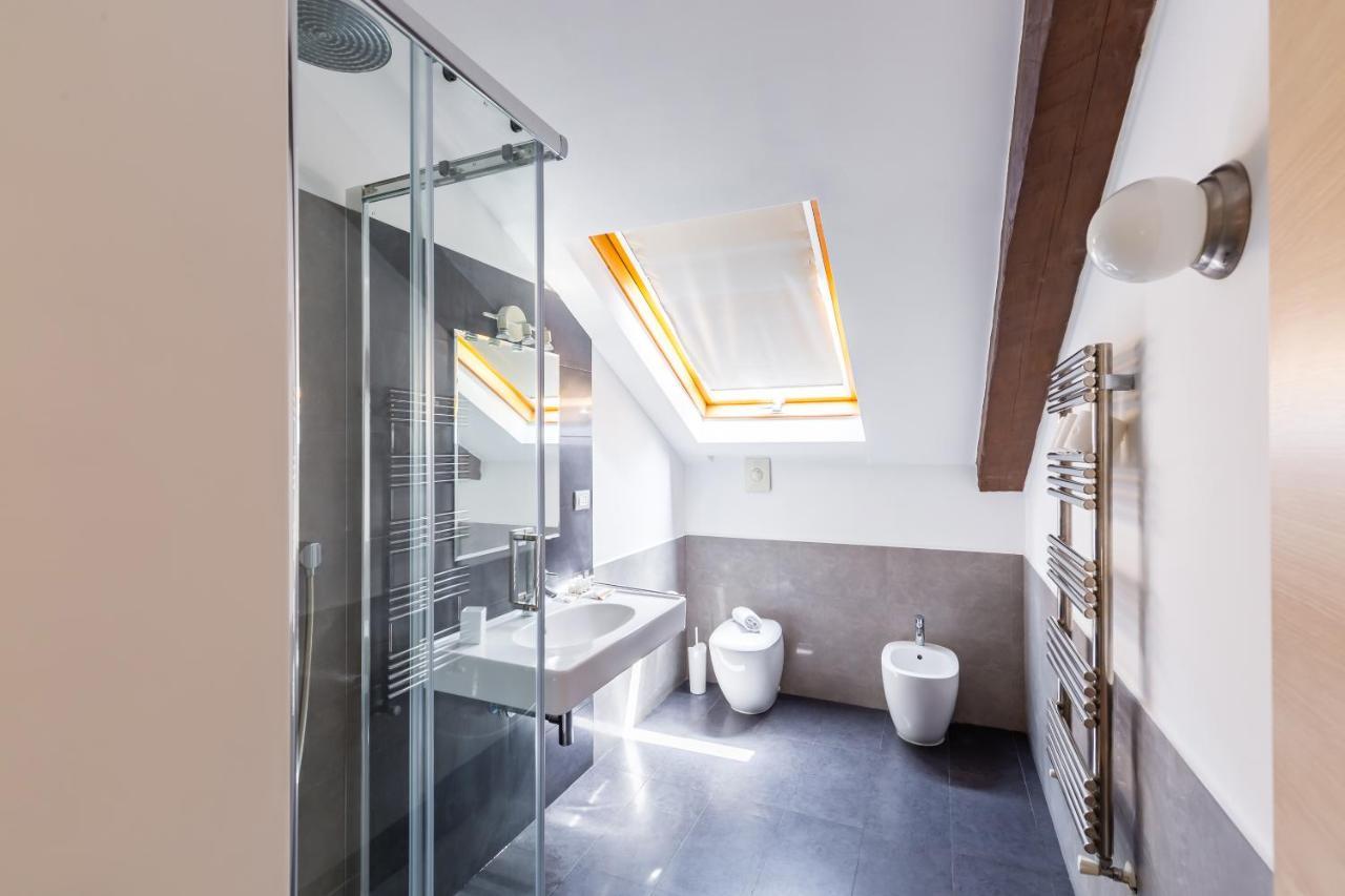 Attico Al Duomo By Napoliapartments ภายนอก รูปภาพ