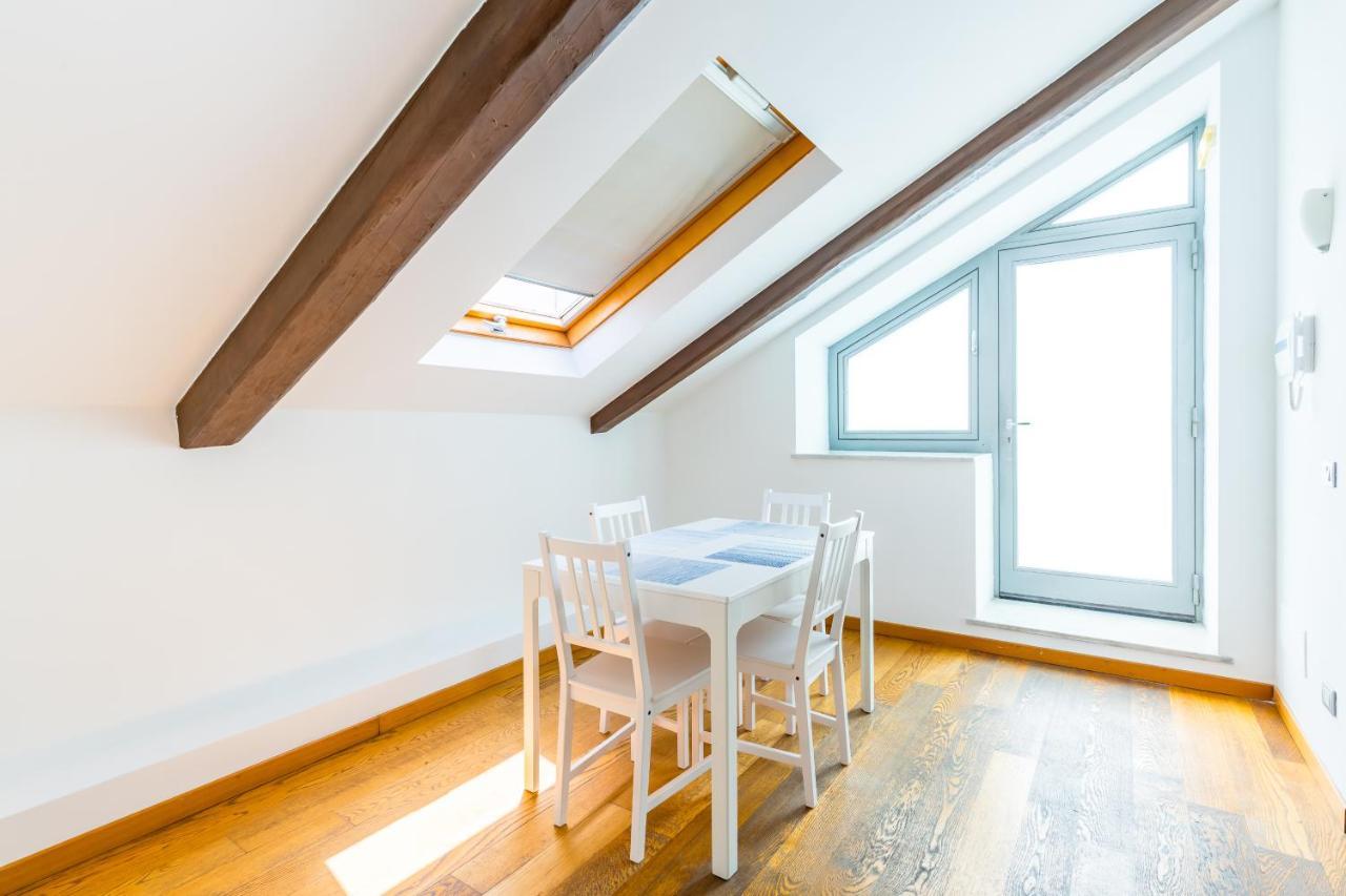 Attico Al Duomo By Napoliapartments ภายนอก รูปภาพ