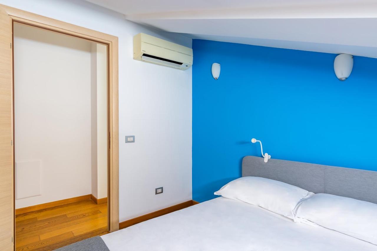 Attico Al Duomo By Napoliapartments ภายนอก รูปภาพ