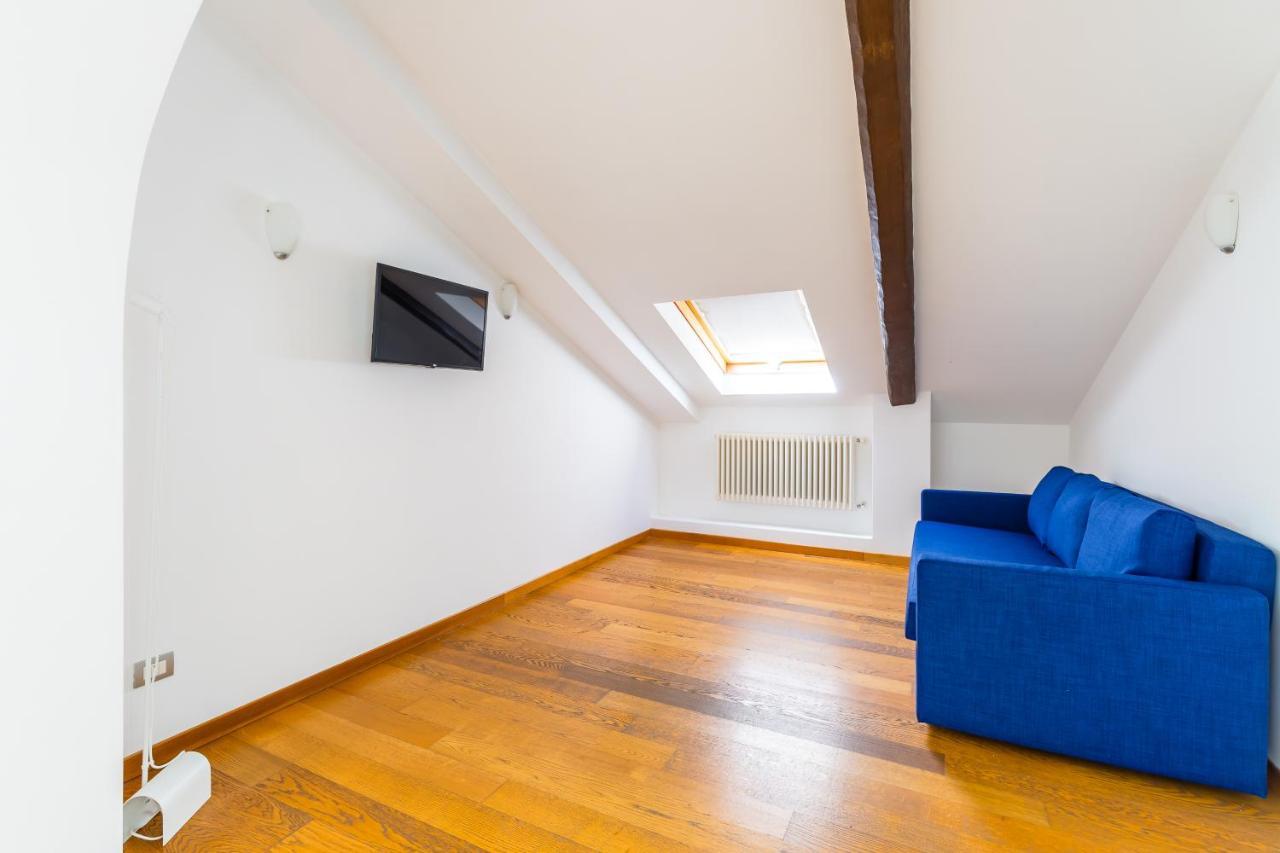 Attico Al Duomo By Napoliapartments ภายนอก รูปภาพ